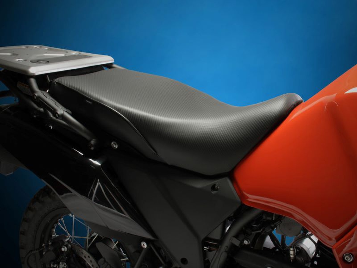 Kawasaki KLR 650 2022+ with Black Welt.